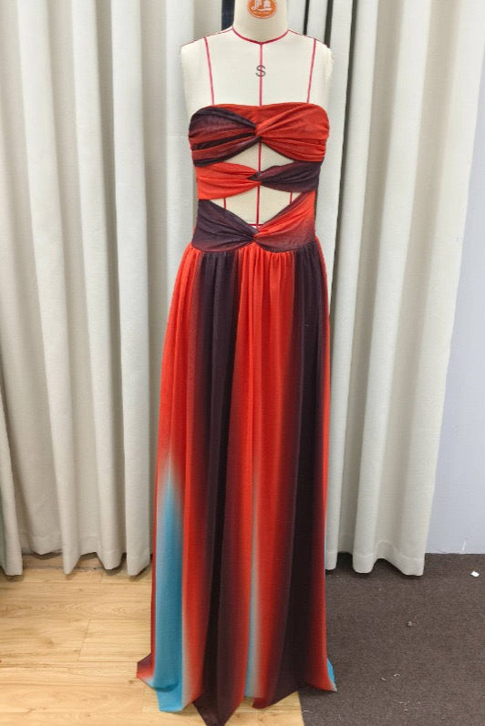 Vestido Longo Tomara que Caia com Recortes e Efeito Degradê
