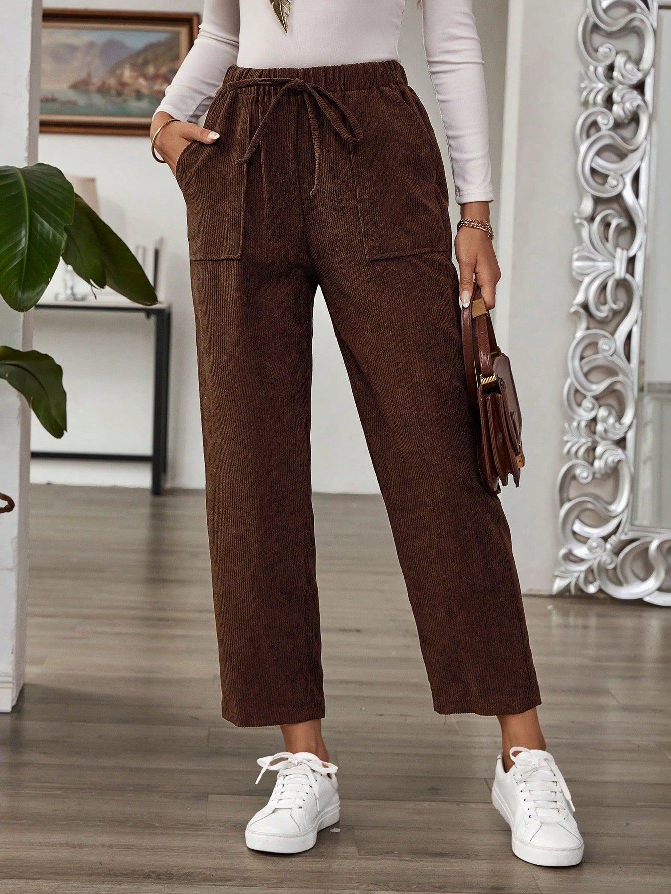 Calça de Veludo Canelado Cintura Elástica Feminina