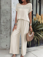 Conjunto Feminino Soltinho Calça e Blusa com Detalhe em Renda