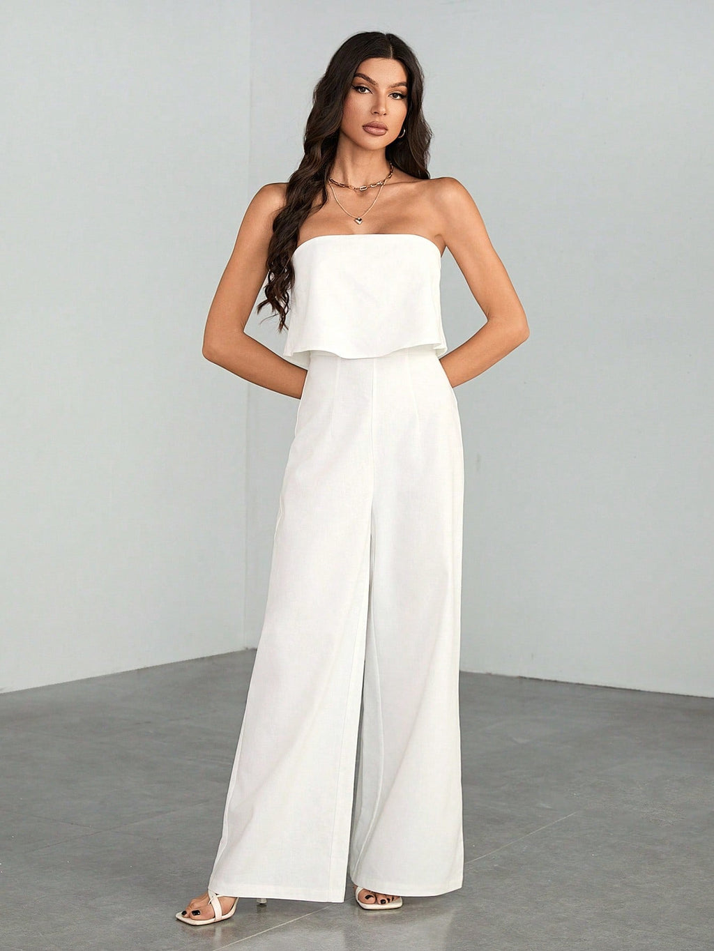 Macacão Feminino de Linho Tomara que Caia Pantalona