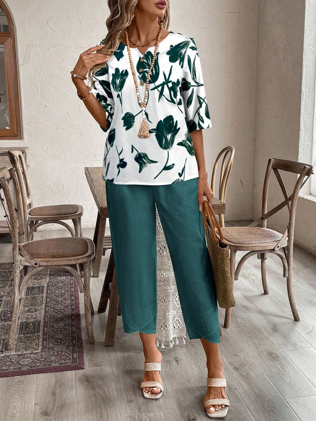 Conjunto Feminino Blusa Meia Manga e Capri