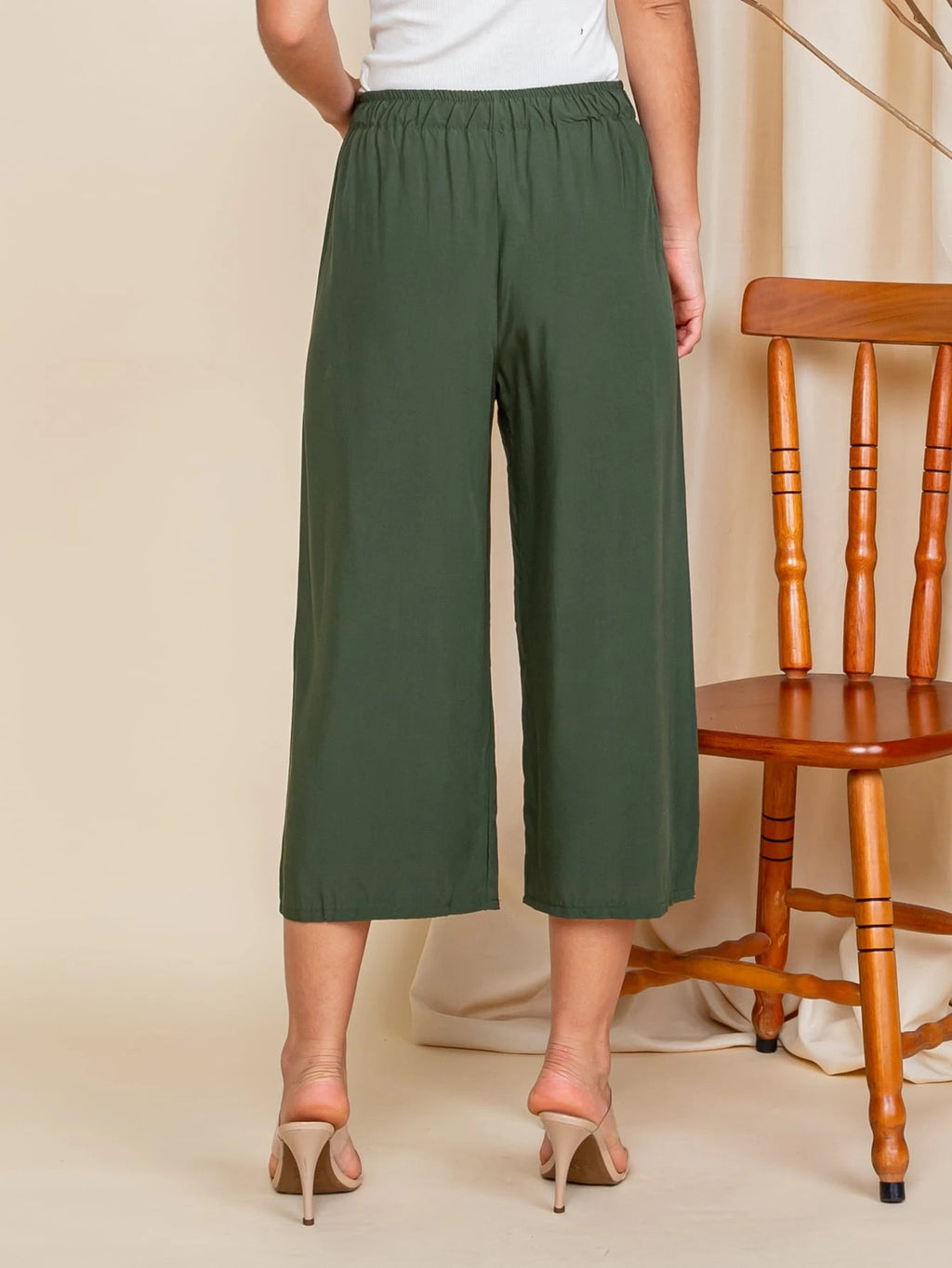 Calça Pantacourt Feminina de Viscose