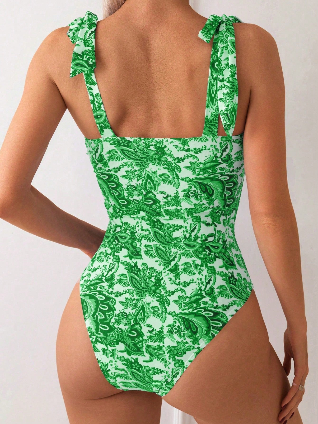 Maiô Feminino Decote V Estampa Retro