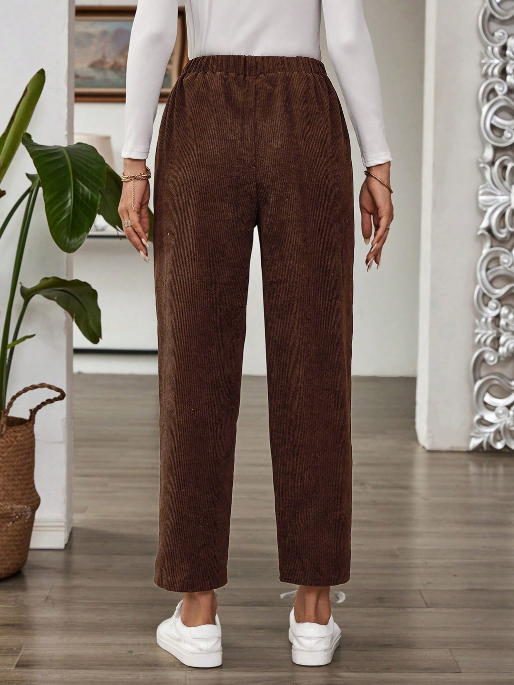 Calça de Veludo Canelado Cintura Elástica Feminina