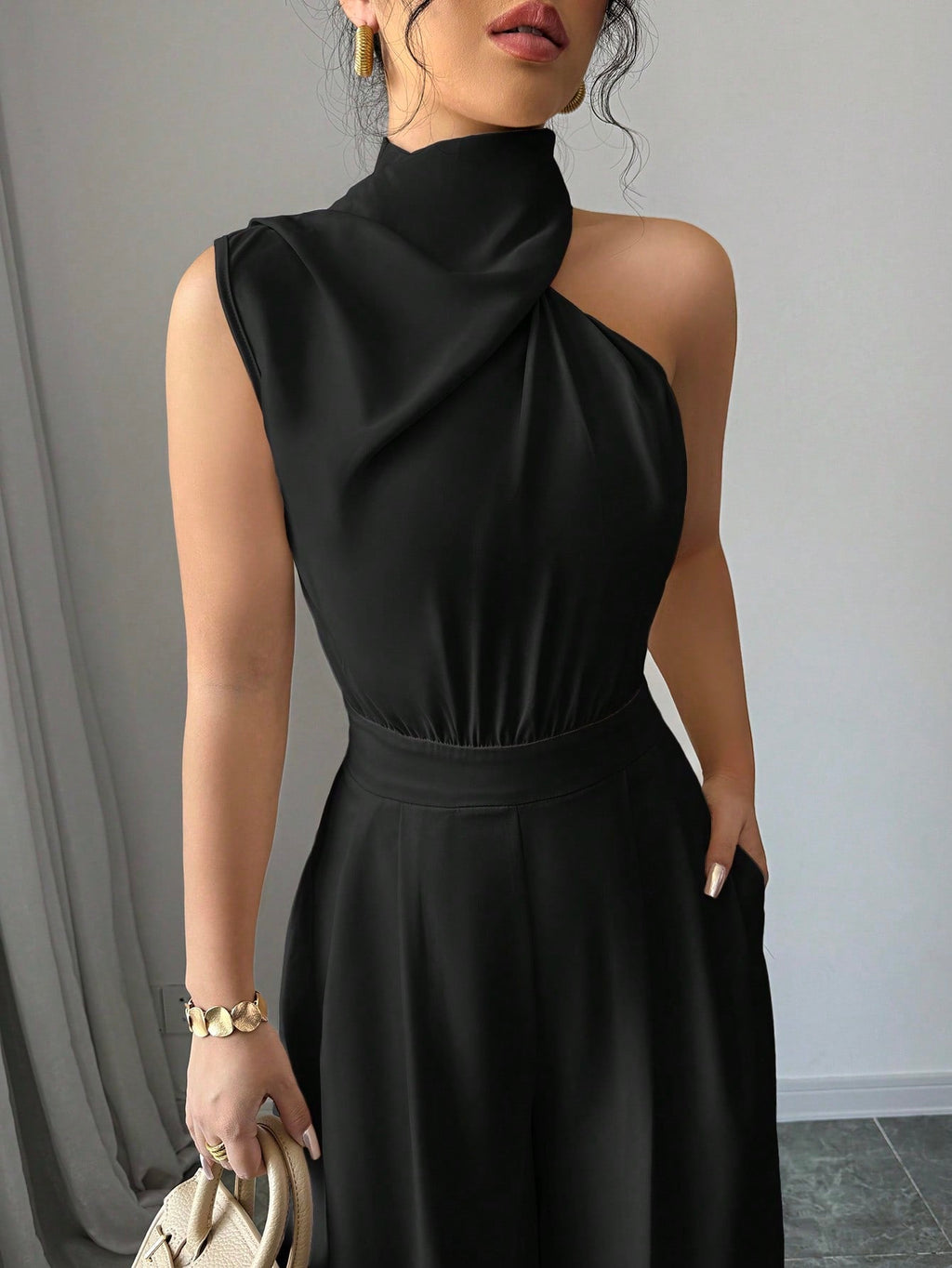 Macacão Feminino Pantalona Elegante Assimétrico