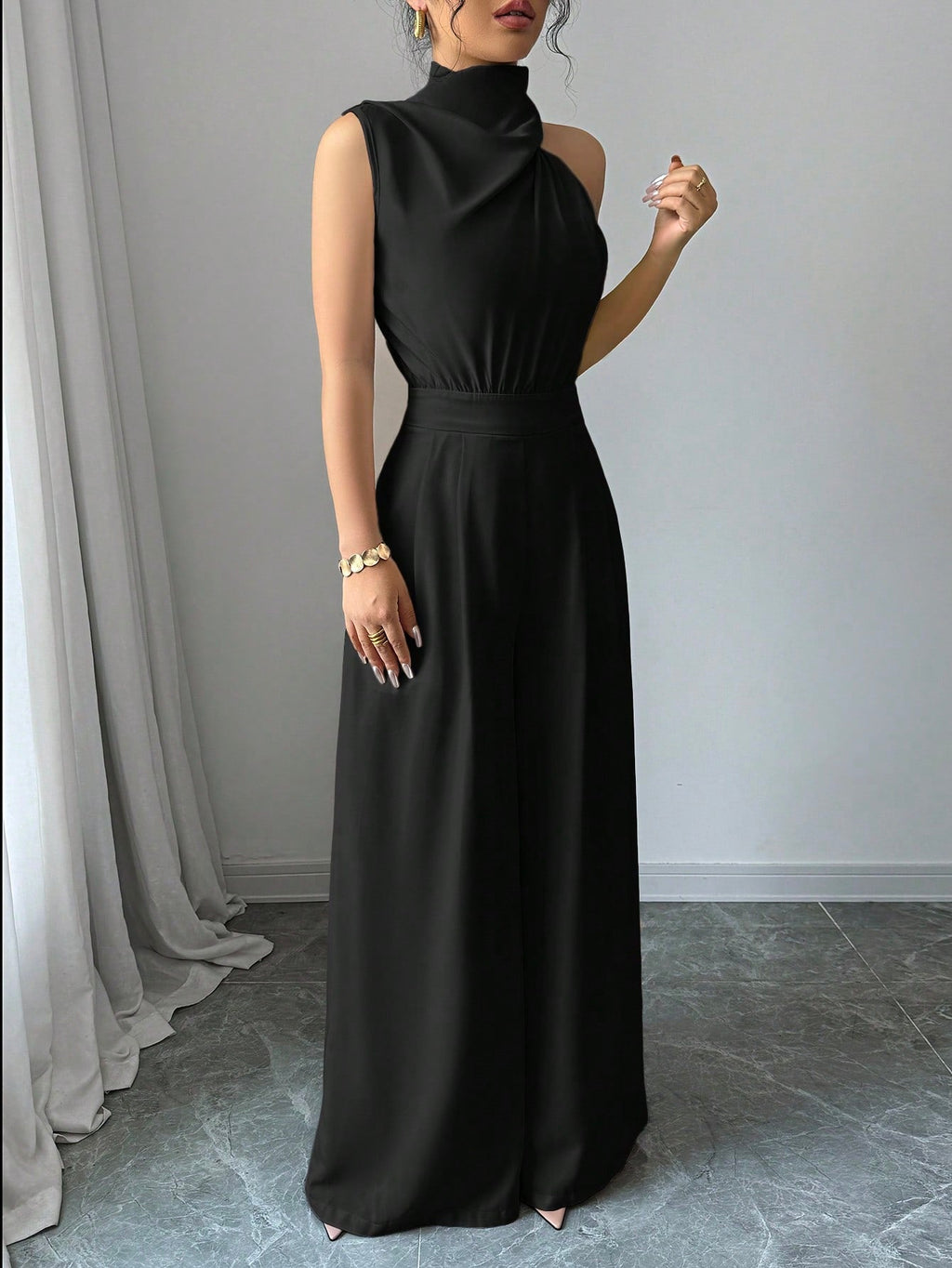 Macacão Feminino Pantalona Elegante Assimétrico