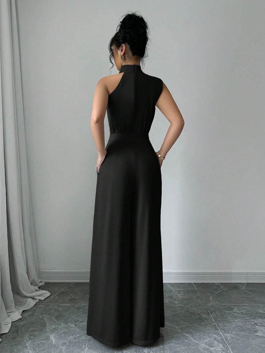 Macacão Feminino Pantalona Elegante Assimétrico