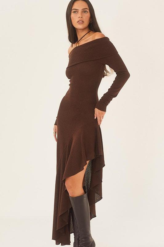 Vestido Midi de Tricot com Decote Ombro a Ombro e Saia Flare - Alisa